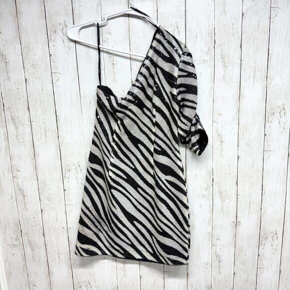 Guess Dress Women Sz Small Black White Zebra Print Full Sequin One Shoulder Mini - Picture 6 of 6